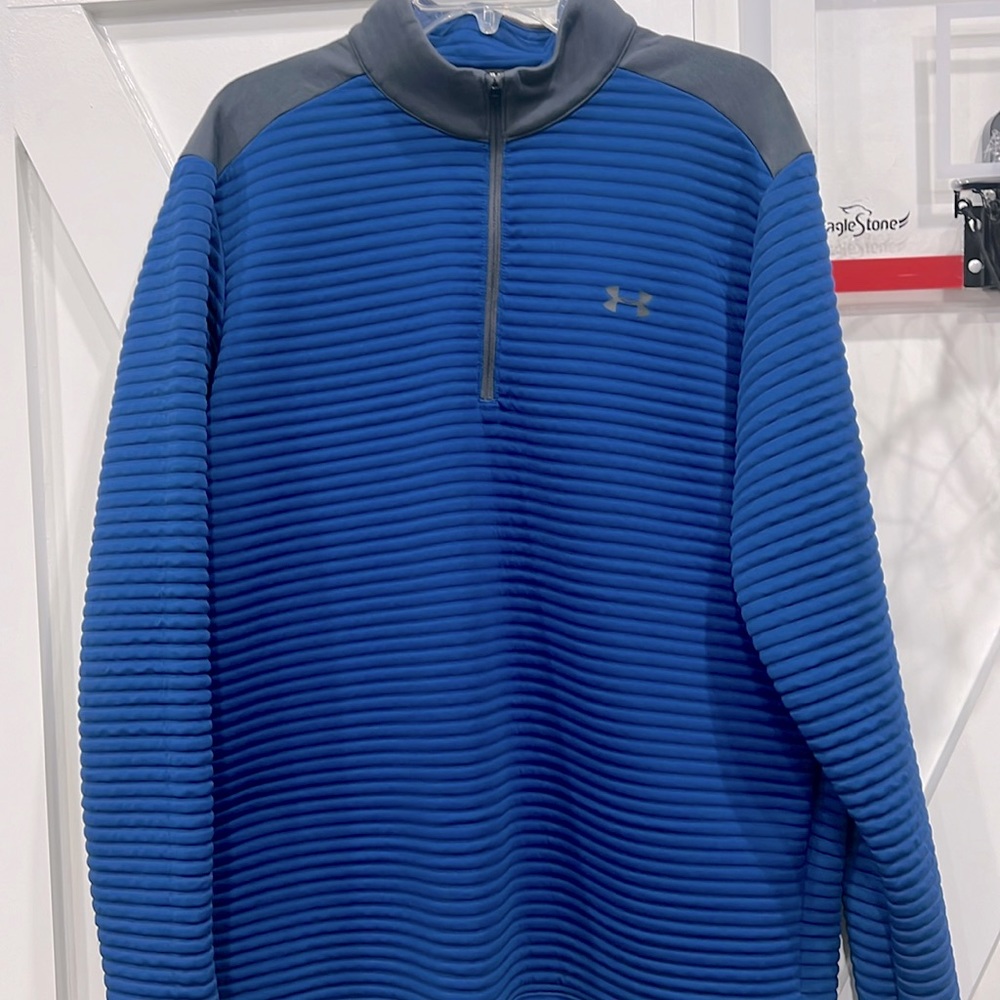 Under Armour Cold Gear Quarter Zip - size XL